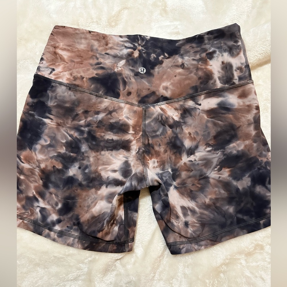 Multicolored bike shorts